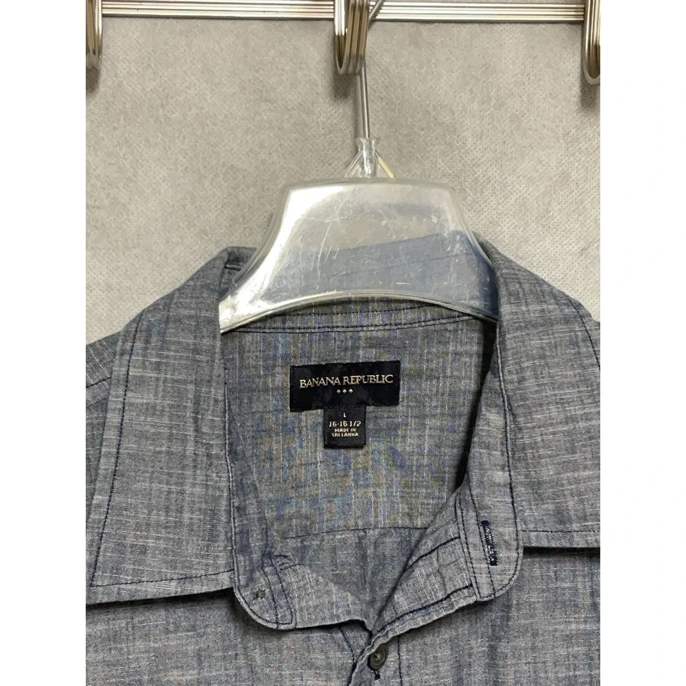 Banana Republic Shirt Men L Blue Chambray Denim Button Up Roll Tab Military Army